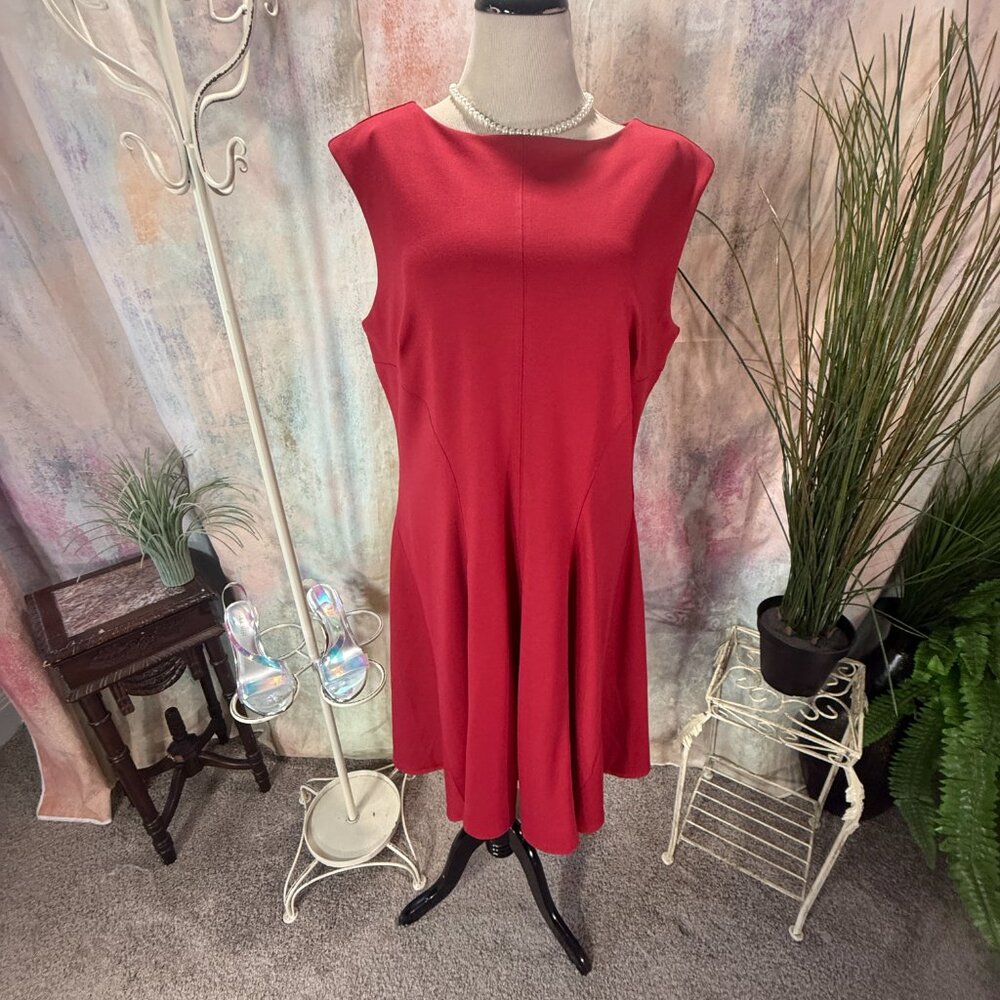 New📌 Hal Rubenstein Timeless Work-to-Weekend Boat Neckline Midi Dress